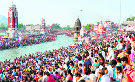 More than 10 lakh devotees took a holy dip in the Ganga on the occasion of Buddha Poornima in Haridwar on Sunday. Elaborate security arrangments had been made to ensure a peaceful completion of the festival.