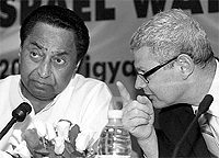 Union Minister for Urban Development Kamal Nath with Israel's Ambassador Alon Ushpiz in New Delhi