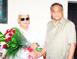 Uttarakhand Chief Minister Vijay Bahuguna with state Governor- designate Aziz Qureshi during a courtesy meeting in New Delhi on Friday
