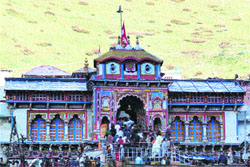 A view of Badrinath temple.