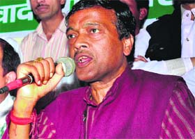 President of the state unit of the Samajwadi Party Vinod Barthwal addresses mediapersons in Haridwar on Tuesday