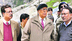 Governor NN Vohra during his visit to Chandanwari on the traditional Amarnath route on Saturday.