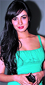 Blowing candles: Sonal Chauhan