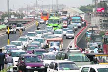 In the absence of traffic lights, jams are commonplace on the roads of Jammu. 