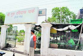 Vendors have encroached upon Sri Guru Ravidas Park in Patiala