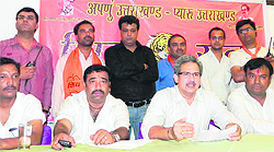 National general secretary of the Shiv Sena Anil Desai addressing a press conference in Dehradun on Friday