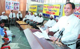 District and sessions judge SK Aggarwal addresses a seminar organised in connection with World No Tobacco Day at the Judicial Court Complex in Bathinda on Wednesday. 