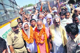 Senior VHP and Bajrang Dal leaders court arrest in Jammu on Monday