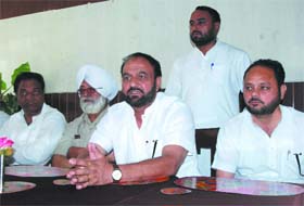 Former Congress MLA from Bathinda, Harminder Singh Jassi, addressing mediapersons in Bathinda on Wednesday