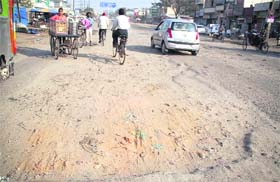 A broken road in Ward 42 of Jalandhar