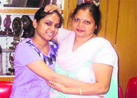 Parul Gupta with her mother