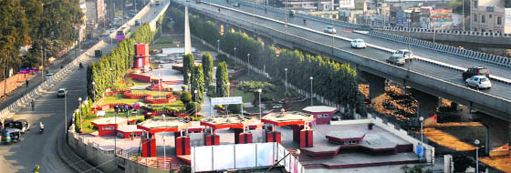  Built next to a flyover, the War Memorial in Jalandhar is an important landmark of the city. 