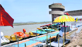 The new boating area near the watchtower wears a deserted look as the dry bed of Sukhna Lake fails to attract visitors. 