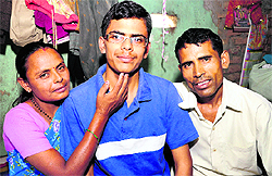 Sunil Kumar (centre) celebrates with his parents at his residence in Sector 38 of Chandigarh on Sunday