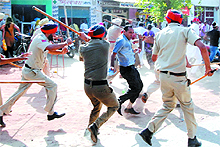 Police resorted to lathicharge to disperse the protesting Sarv Siksha Abhiya-RAMSA CSS (Central Sponsored Scheme) Teacher Union Punjab near Kotha Guru village in Bathinda on Friday. The teachers were planning to move towards the residence of Punjab Education Minister Sikandar Singh Maluka where they had decided to launch a protest. 