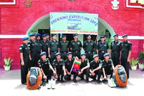 A trekking expedition of the Bengal Engineers Group and Centre toKankul Khal before being flagged off at Roorkee on Monday
