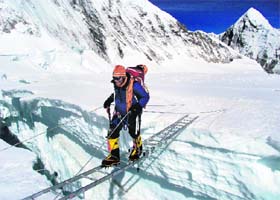 Love Raj Dharamshaktu on his way to climb Mount Everest
