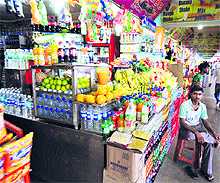 A vendor at bus stand in Ludhiana