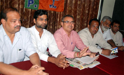 The local BJP leaders held a press conference on Wednesday where they demanded that the police retract its statement which alluded that they had apologised for the manner in which they had staged a protest against the drive launched by the traffic police. 
