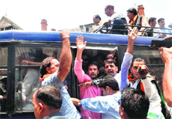 BJP leaders and activists court arrest during the jail bharo stir in Shimla on Friday.