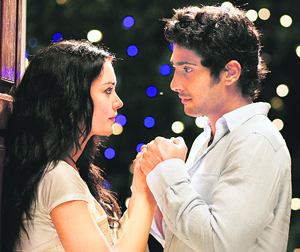 Amy Jackson with Prateik Babbar in Ekk Deewana Tha