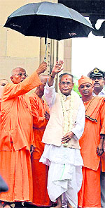 Union Finance Minister and UPA candidate for the presidential election Pranab Mukherjee during a visit to of Belur Math (Headquarters Ramakrishna Math & Ramakrishna Mission) in Kolkata on Sunday