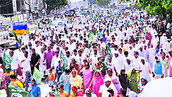 INLD workers hold a demonstration against power and water shortage at Bahadurgarh in Jhajjar