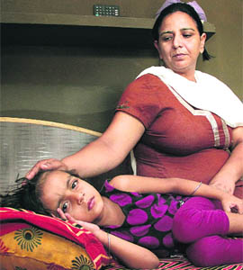 Gurvinder Kaur with her daughter Gursheen Kaur