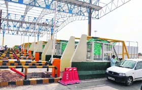 A view of the toll plaza on the Gurgaon-Faridabad road at Bandhwari village