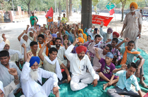 Villagers of Jeeda protested on Thursday against the alleged bid to take possession of a piece of land that they have been using for many years now.