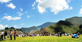 Tourists enjoy at Sarthal, the highest reach of Kathua district.