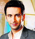 Nandish Sandhu and (R) Vikas Bhalla as the new Veer