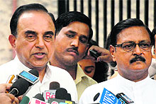 Janata Party chief Subramanian Swamy with PA Sangmas lawyer and BJP leader Satpal Jain in New Delhi on Saturday