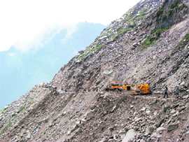 A landslide-prone stretch at Rani Nullah near the Rohtang Pass. Tourist vehicles often get stuck here for hours together. 