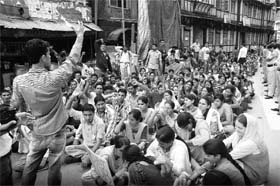 JBT teachers raise slogans in support of their demands at the Secretariat in Shimla on Monday