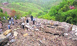 The site where a building collapsed in Solan.
