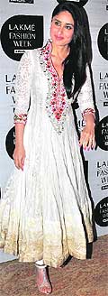 Wedding woes: Kareena Kapoor