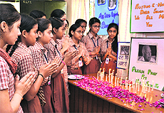 Students of St Soldier School pay tributes to Dara Singh in Jalandhar on Thursday. 