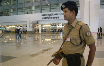 Tight security at the airport does not act as a deterrent to the dodgers. 