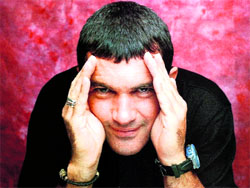  Antonio Banderas