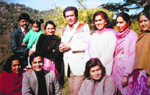 Rajesh Khanna with the staff of Wynberg Allen School during the shooting of film Ghar Ka Chirag in Mussoorie. 
