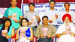 Authors release trilingual book Ik Pal at Sri Guru Harkrishan Public School in Amritsar on Sunday