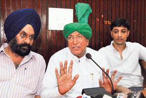 Former Chief Minister Om Prakash Chautala addresses a press conference in Jalandhar on Sunday. 