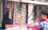 A vend selling chewing tobacco in Amritsar. The goverment has announced a ban on its sale from August 15. photo: vishal kumar