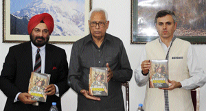 General JJ Singh (retd), Governor NN Vohra and Chief Minister Omar Abdullah during the launch of A Soldiers General in Srinagar on Saturday.