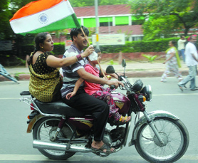 The Gandhian supporters were seen in many places in New Delhi on Sunday.