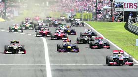 McLarens Lewis Hamilton breaks away from the pack at the start of the Hunagarian Grand Prix in Budapest on Sunday. Hamilton won the race