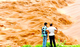The Tawi in spate as the authorities sounded flood warning in the Jammu region on Saturday