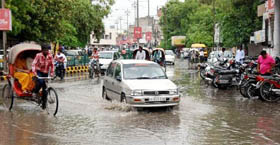 Showers lashed Bathinda on Monday afternoon bringing down the temperature and providing relief from the sweltering heat.