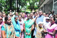 Residents, led by Mussoorie MLA Ganesh Joshi, stage a demonstration in front of the District Magistrate office in Mussoorie on Monday. 